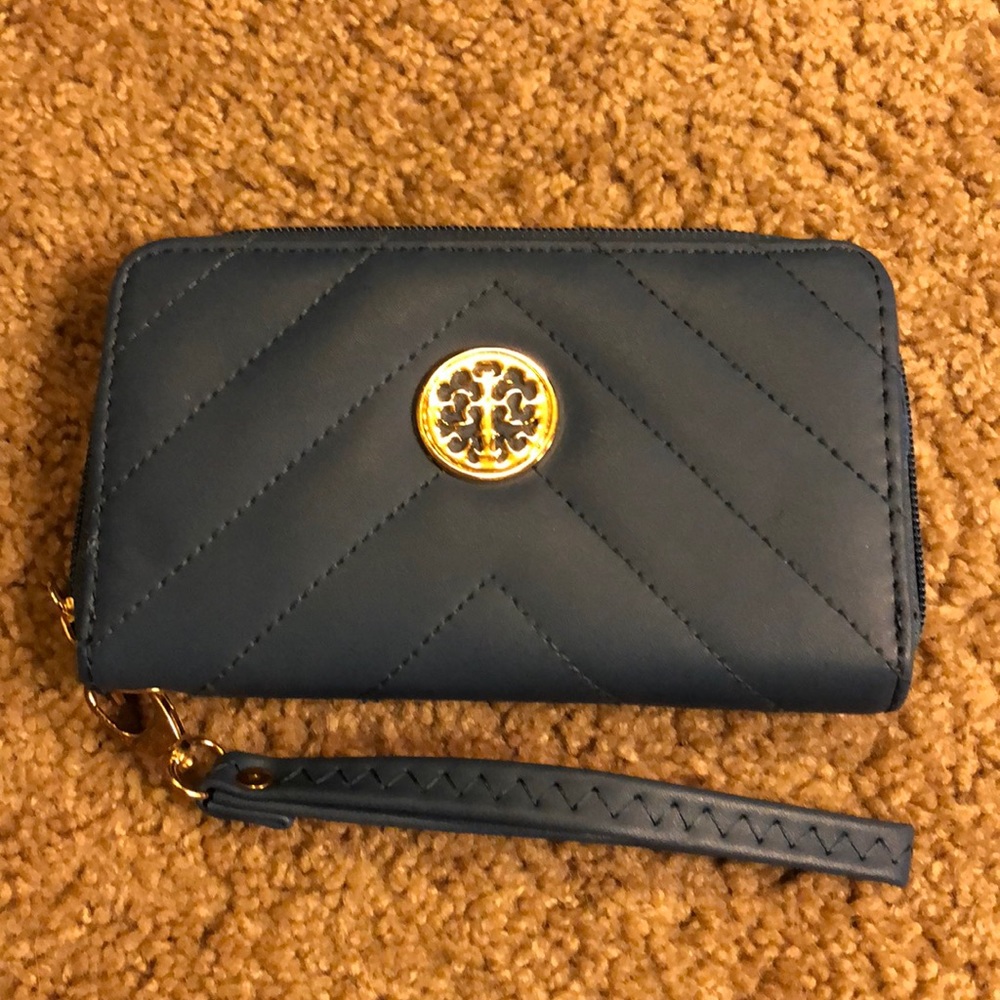 Woman’s wallet